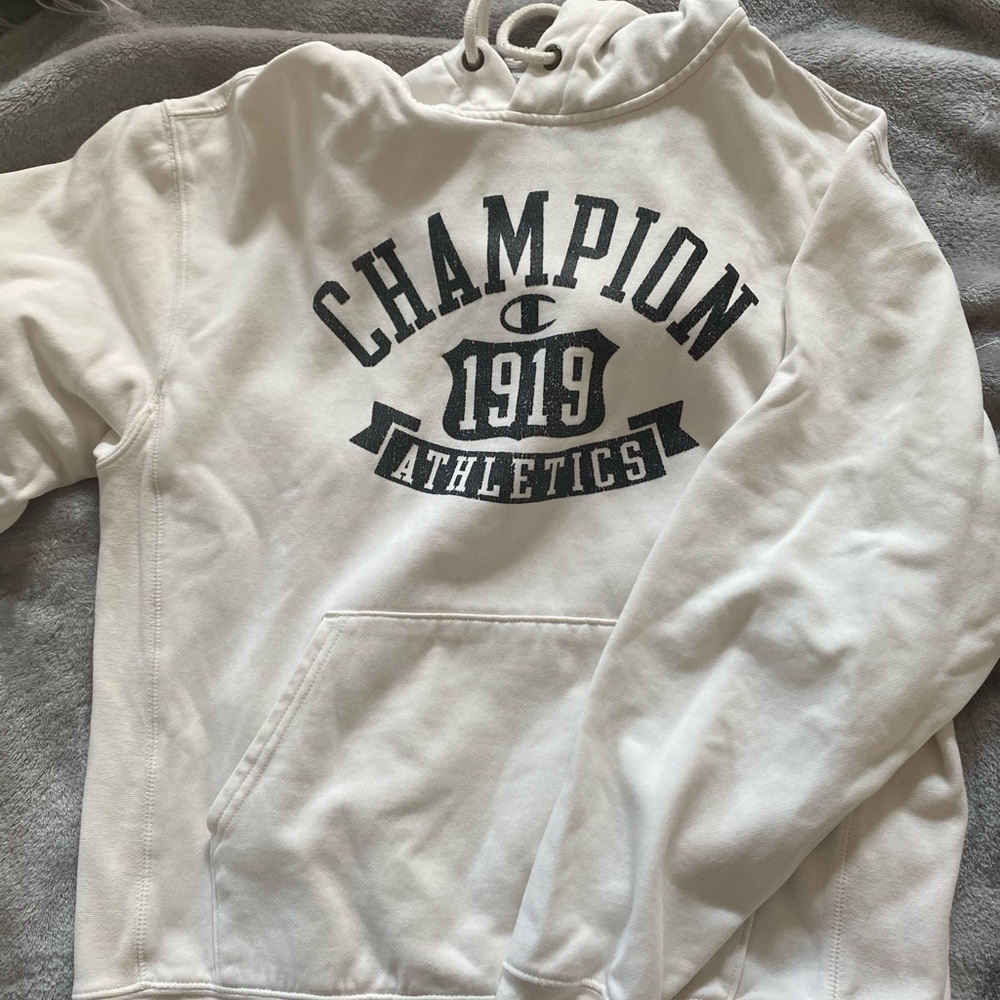 Woman’s champion hoodie